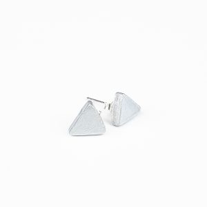UMIWI Mangoholzohrstecker Schmuck Accessoires Handarbeit fairer handel Thailand Mexiko Indien Hilfsprojekte soziale Organisationen Handmade Einzigartig Individuell nachhaltig sustainable natürliche Materialien recycelte Materialien Mangoholz silber recycel